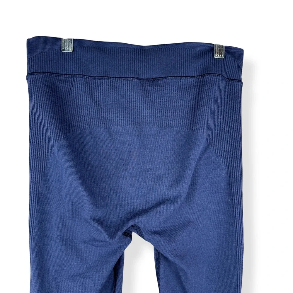 Lululemon Navy Blue‎ Leggings Womens Size Medium Seamless Performance Tights